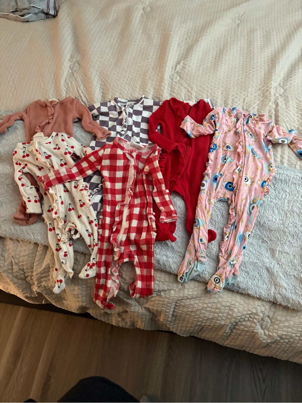 Posh Peanut and Spearmintlove lot of footies